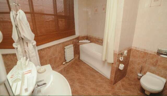 Гостиница Green Hall Hotel Каменск-Уральский-19