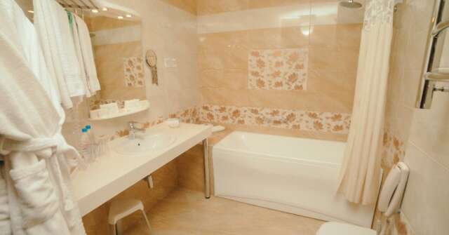 Гостиница Green Hall Hotel Каменск-Уральский-11